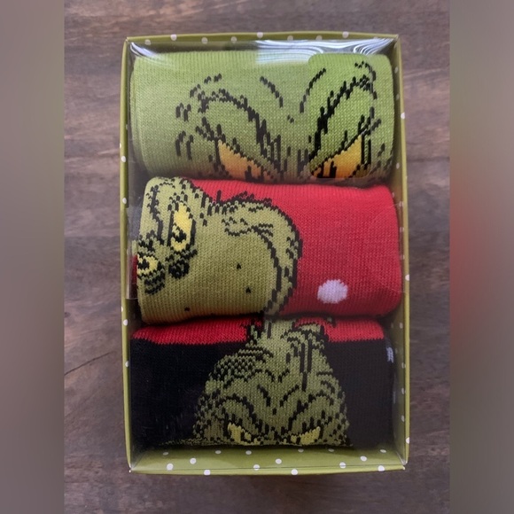 The Grinch 3 pairs Men’s Crew Socks in Box - Picture 1 of 9
